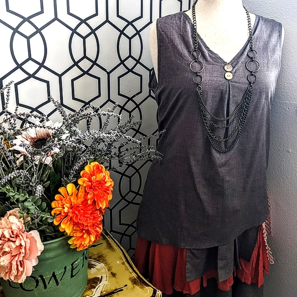 🩶Misslook Gray Sleeveless Tunic with Button Detail🩶